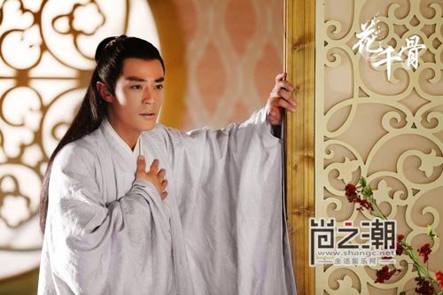 电视剧 霍建华整容为成名割双眼皮是真是假?