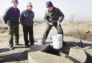 徐州 | 自来水停水两个多月 2000口村民每天挑