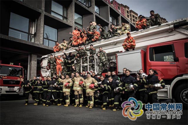 常州消防哥拍摄酷炫海报 网友点赞