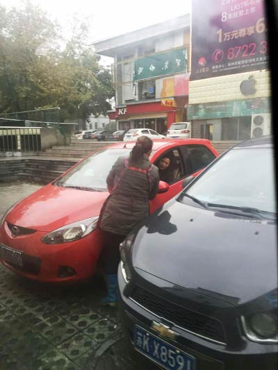 扬州 | 记者回访黑停车场:只是换了黑收费员而
