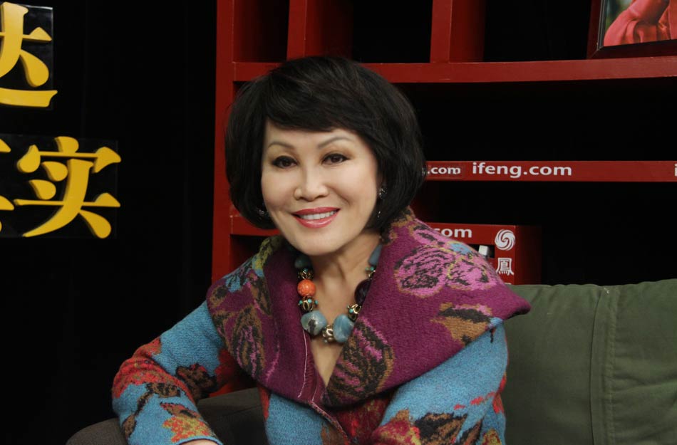 靳羽西做客《凤凰网·非常道》现场高清大图