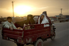 被杀女记者所拍的阿富汗