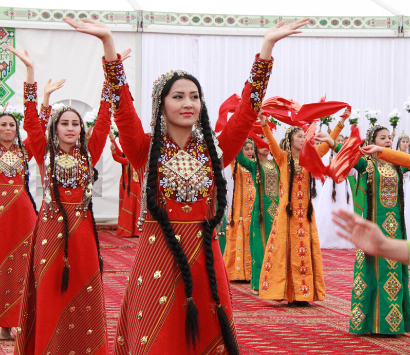 土库曼斯坦美女:曾经外国人与其结婚需支付4.