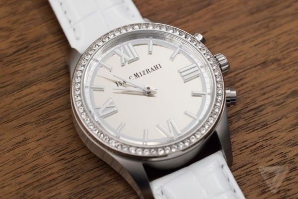 惠普推新款智能手表:配有珠宝专为女性设计_中