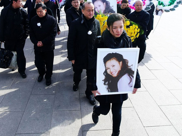 芦秀梅女儿漂亮旧照曝光[图集]