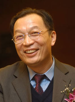 GDP温铁军_温铁军年轻照片