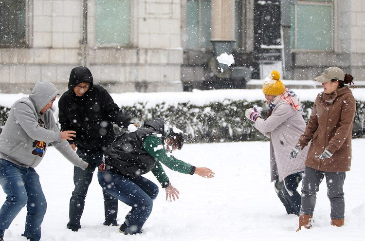 银行卡芯片被压弯了,还可以用吗?-银行卡压弯
