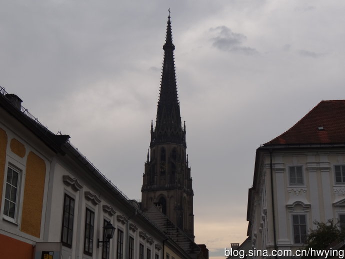 奥地利主要工业城市之一-林茨及去湖区途中一