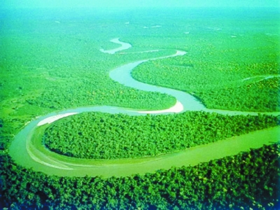 丰饶的草甸与错落的牛轭湖