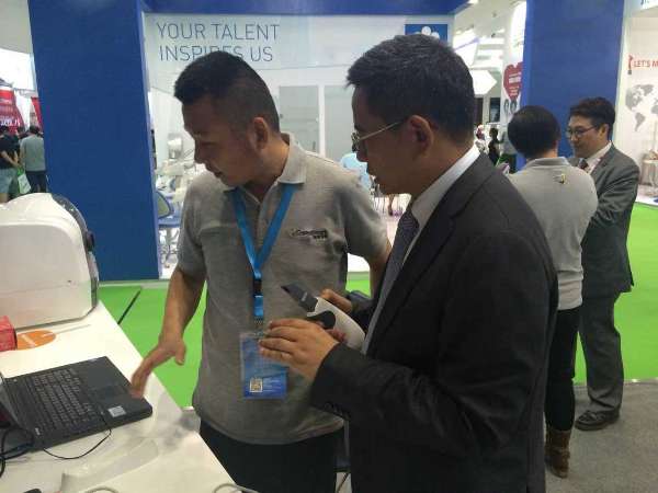 锐珂携多款主打牙科医疗产品亮相SINO-DENT