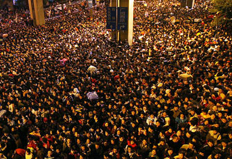 图片再现2008广州春运危机