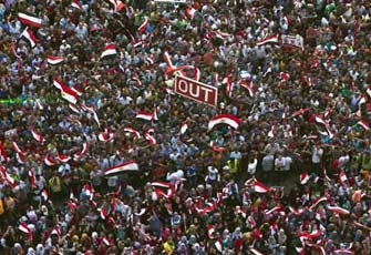 埃及民众庆祝穆尔西下台