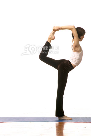 普拉提VS瑜伽 哪个更减肥