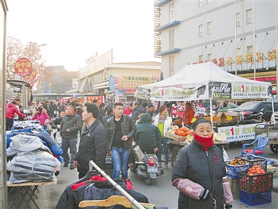 新乡有多少人口_新乡八里营路口车多人多交通乱 市民盼望有人管