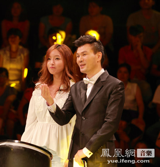 \舞曲精灵\金素丽首秀卖萌