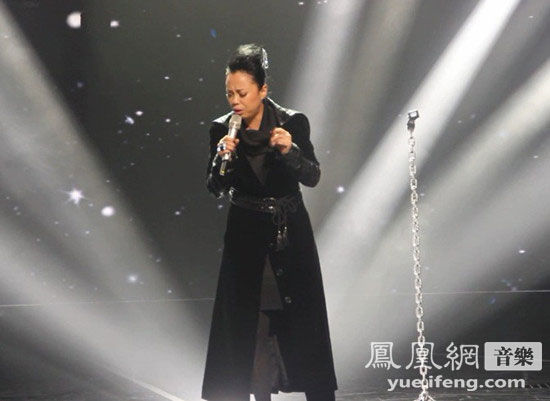 黄绮珊压轴中韩歌会 获两国电视台领导高度评价