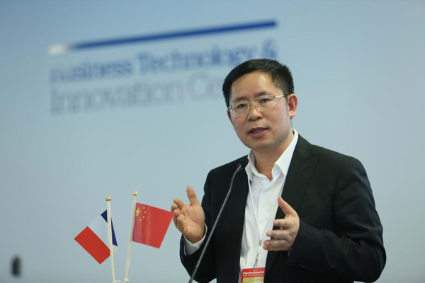 王文京:中小企业将侧重于公有云的应用