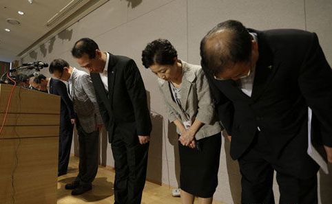 韩亚航空向客机事故受害者及家属致歉:非常惭