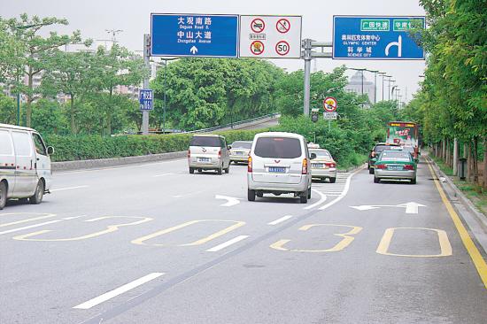 虚线变实线 广州一些马路上交通设置悄然变化