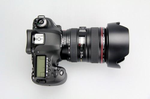 2230万像素全画幅 佳能5D3套机售22300元