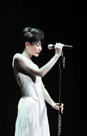 王菲刘诗诗宋茜谢娜李小璐 女星真实年龄大曝