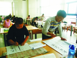 教育部中国书画等级考试在兰州城市学院举行