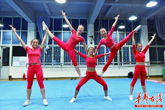 长沙健美操队获国际大奖 16岁女孩被北大预录