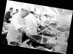 近百厨艺大师同场炒肉丝|技艺|参赛者_凤凰资讯