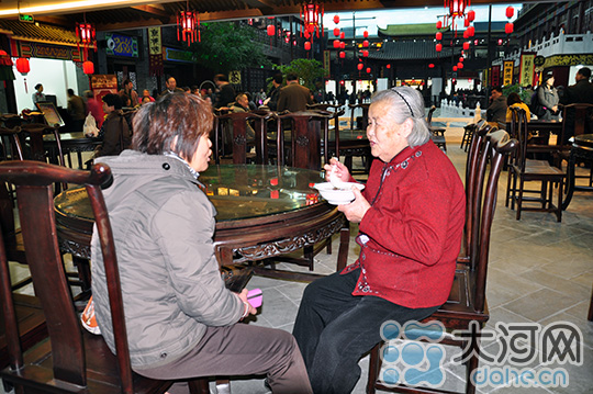 开封小宋城今日开门迎客 预计年收入将达2亿