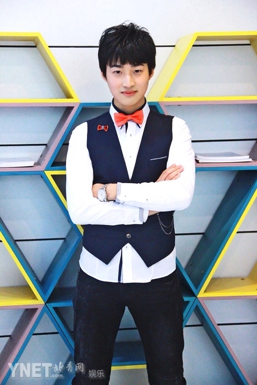 17岁最年轻亚洲先生走红 李大卫实现明星梦|戴思聪|学生_凤凰娱乐