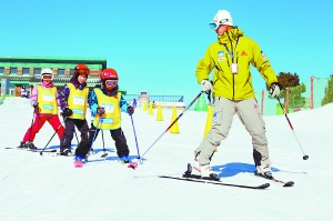 半岛体育app官方网首都十大温泉滑雪圣地(图2)