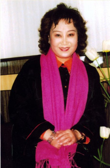 　　谷文月