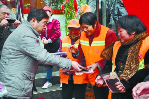 出租车司机,务工者…… 李东亮:爱心在生命倒计时的路上传递 李东亮不