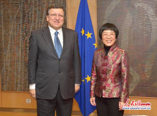 中国驻欧盟使团团长杨燕怡大使向欧盟委员会主