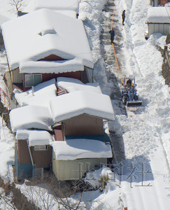 日本雪灾事故死者升至13人 北部天气恶劣|日本|北海道