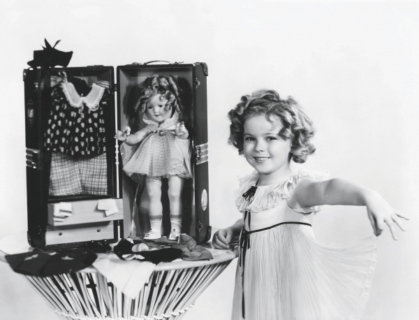 “秀兰·邓波儿”娃娃玩具是上世纪三四十年代女孩子们的最爱