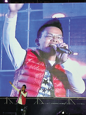 网络最红歌手 09eee11f-5e47-4e3b-9cef-ecb6b7b8959c.jpg