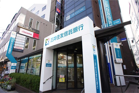日本三大银行决定上调员工基本工资 19年来首