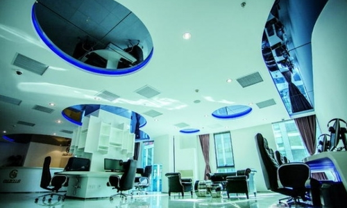 北京最土豪网吧被停业整顿 价格高昂鲜有人问津[组图]