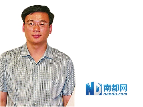 曾经的明星基金经理,中邮基金公司厉建超(见左图)昨日被传出涉嫌