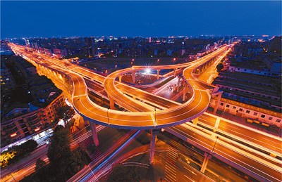 打造西部经济核心增长极|经济带|成都