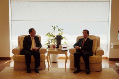 驻马来西亚大使黄惠康会见广东省外办负责人|