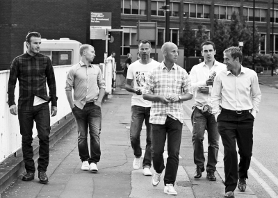 ·内维尔、加里·内维尔。.