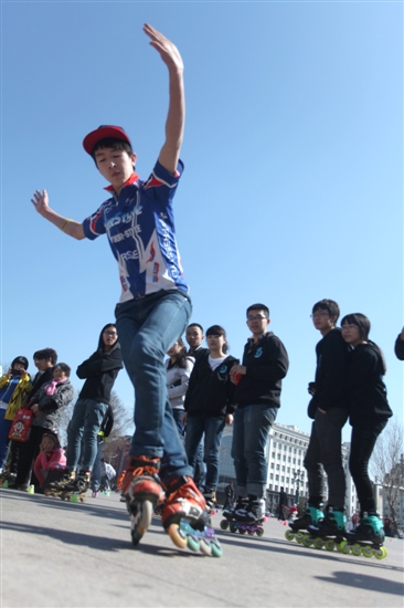 花式轮滑 三省高手 绝技