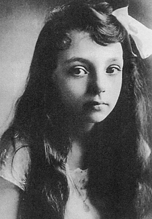 1926-1927年间的玛格丽特·杜拉斯.