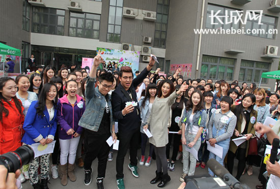 河北经视校花纪海选启动 青春女生惊艳抢镜|