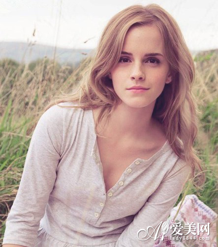 <em>软化头发危害</em>有哪些 轻松护理柔顺秀发|头发|发