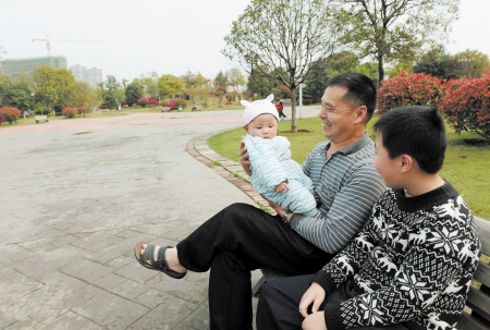 雨花区歇马亭社区公园管理精细，成为居民们的休闲好去处。