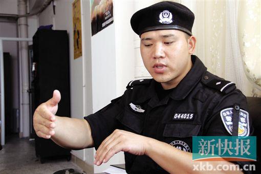 从化全警上岗抗暴雨 9小时转移1300余人|民警