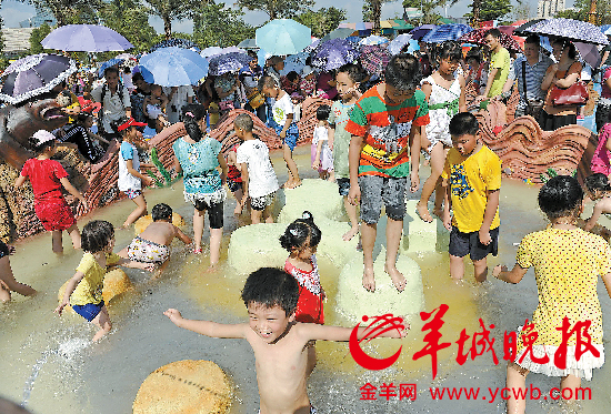广州市新儿童公园今天正式开放，一时人满为患 羊城晚报记者 宋金峪 摄
